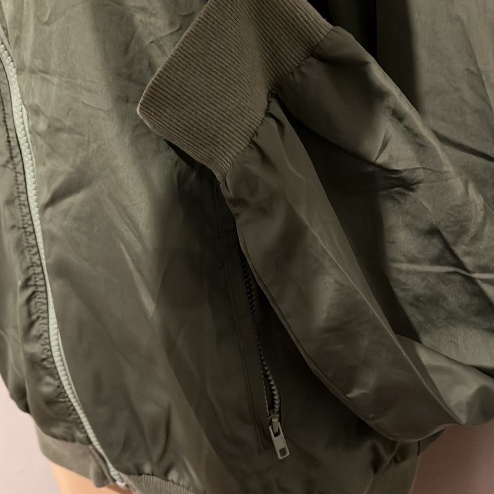 Jacket - Picture 3 of 4